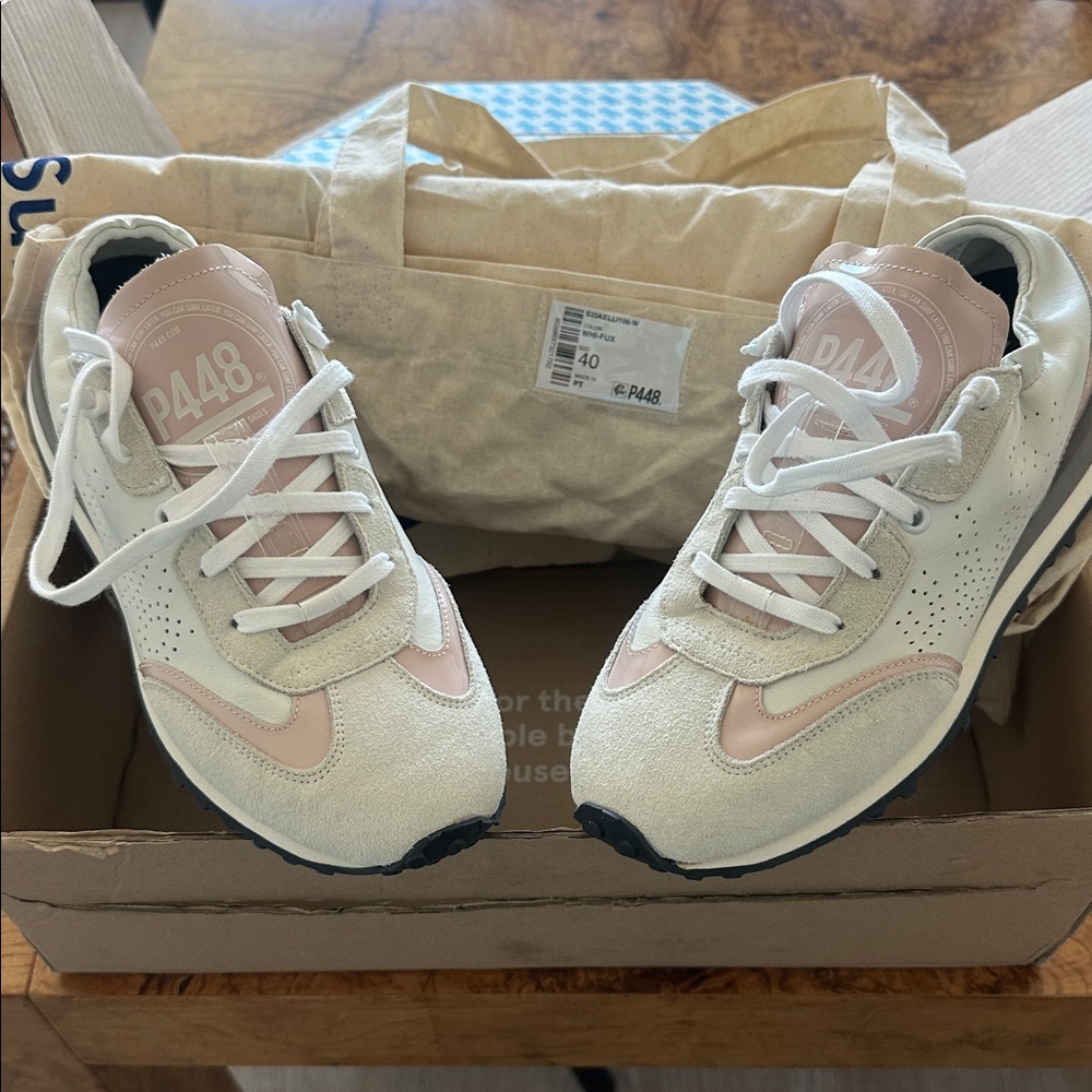 Kelli leather sneaker in white and patent pink - Picture 2 of 11